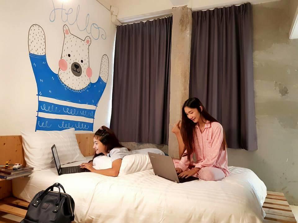 Pastelhouse Hostel (Adults Only) Bangkok Eksteriør bilde